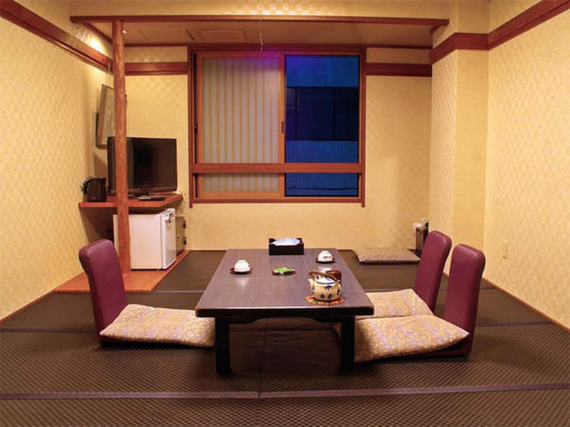 Satomo Ryokan Hotel Kyoto Exterior photo