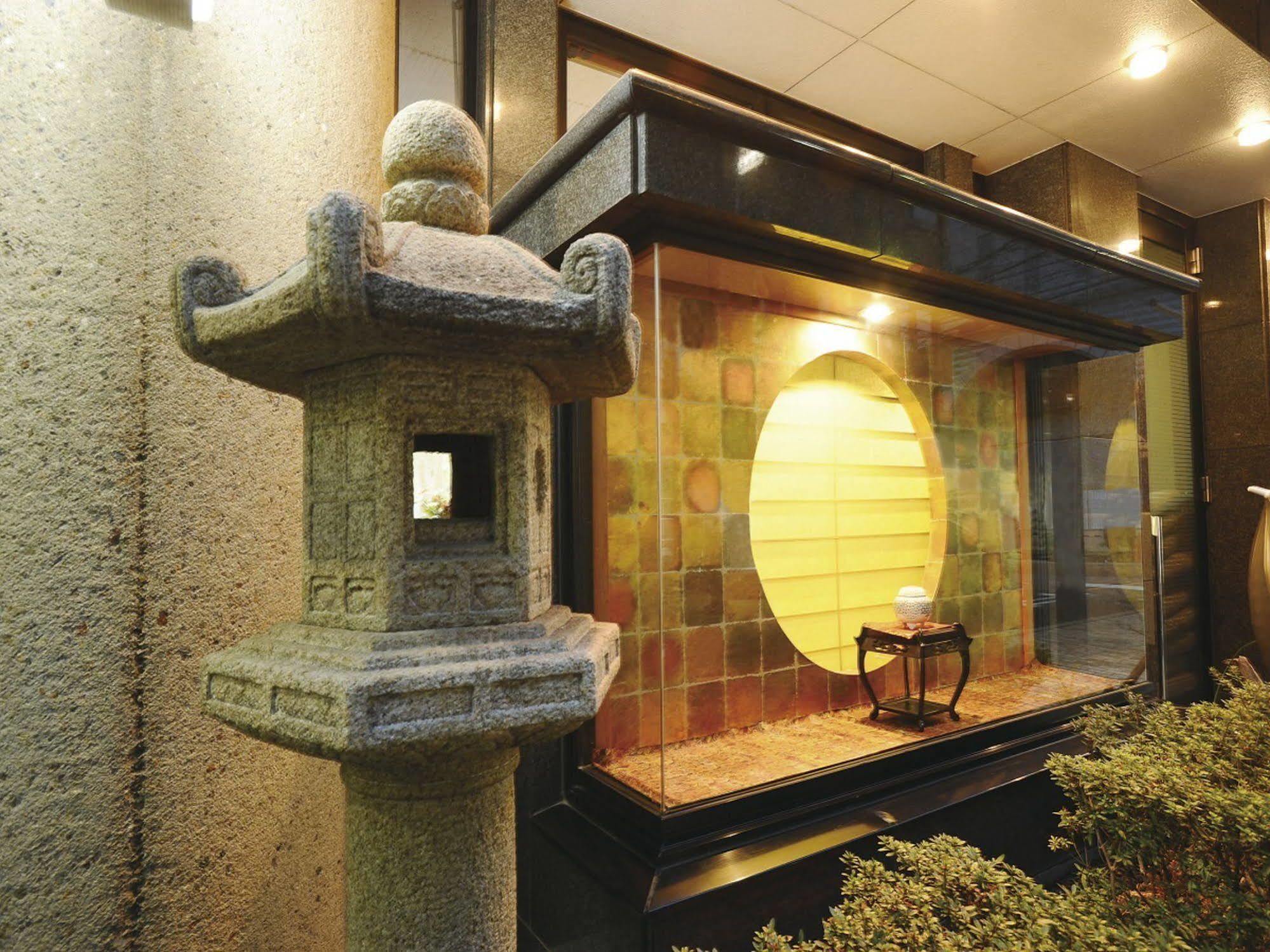 Satomo Ryokan Hotel Kyoto Exterior photo